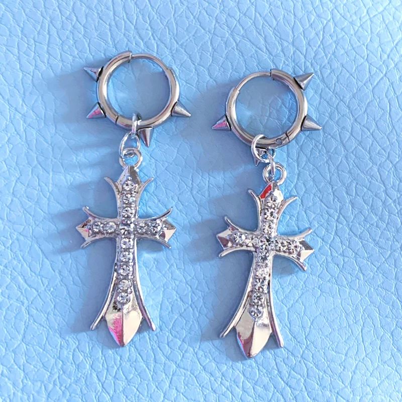 

Y2K Sexy Jewelry Crystal Cross Earrings Korean Fashion Charms Rivet Drop Earrings Gothic Punk Aesthetic Earrings Accessories