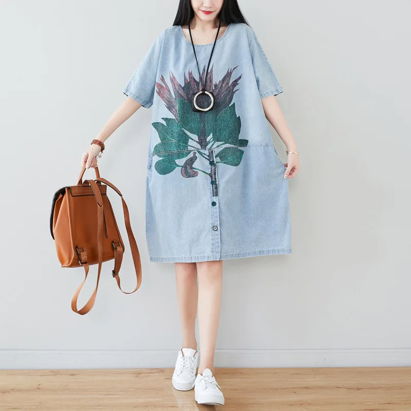 

2024 Summer Short Sleeved Round Neck Light Blue Print Dress Washed Denim Large Size Medium Length Spliced Dress Women LX1553