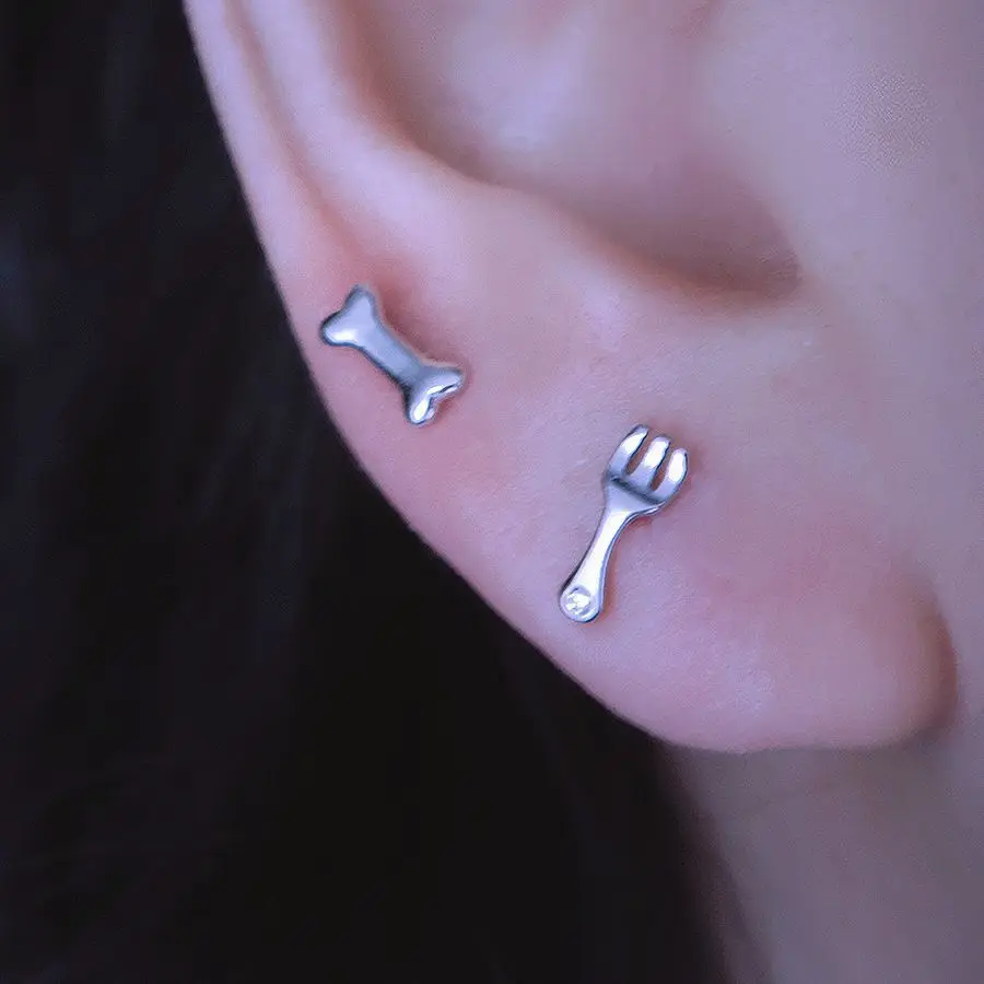 أظافر الأذن والعظام والشوك ، أظافر عظم الكلب الصغيرة اللطيفة ، أظافر إبداعية وشخصية رائعة