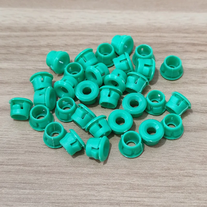

50Pcs Green Side Sill Skirts Moulding Grommet Clips For BMW E30 E32 E36 E46 E60 E61 E63 51711932996