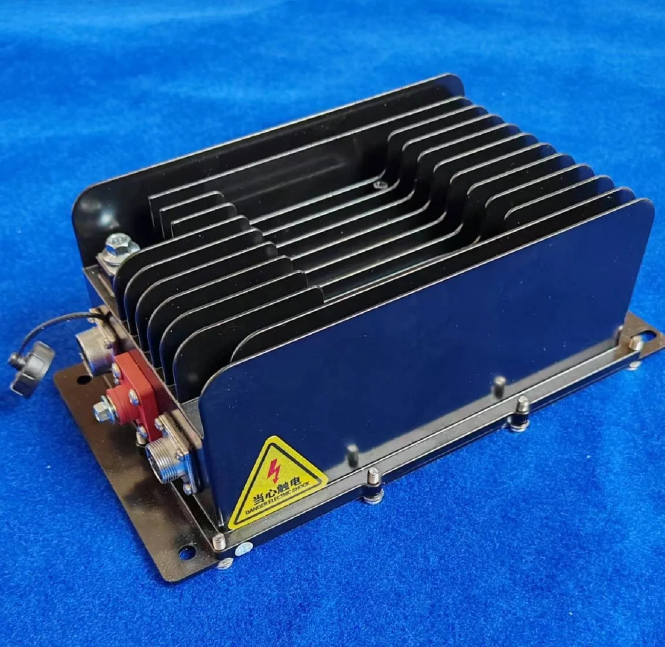 360v To 12v 1.2kw/1.4kw Isolated EV On Board DC DC Step Dowm Converter