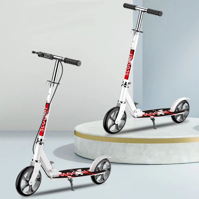Kick Scooter Two Wheeled Foldable Portable Scooter Widening Thickening Pedal Single Brake Sliding Foot Scooters Adjustable Adult