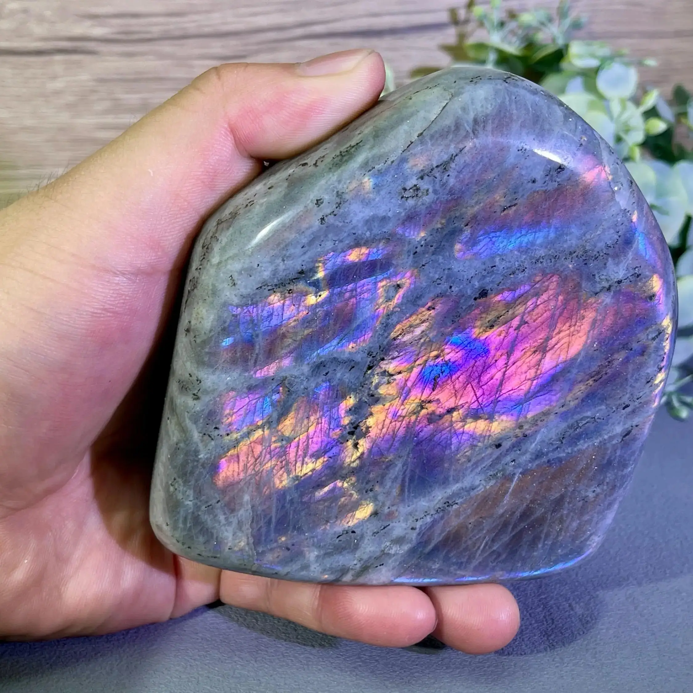 1pc Purple Flash Labradorite Crystal Freeform Stand Stone - Crystal Ornament with Iridescent Play-of-Color, Home Decor