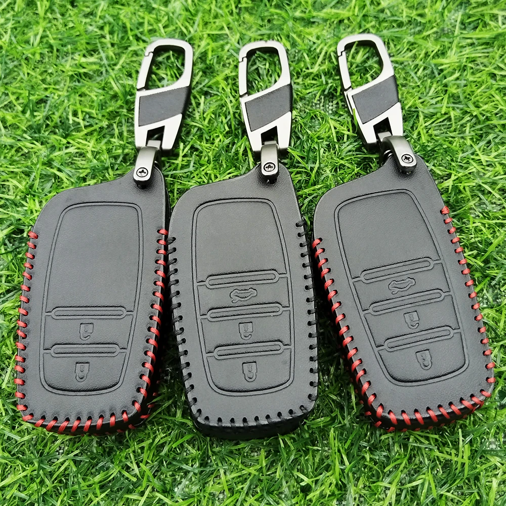 Leather Car Key Case Cover For Toyota Corolla SE 2023 Camry 50 55 TLC200 Yaris Land Cruiser Prado150 RAV4 Venza SIENNA