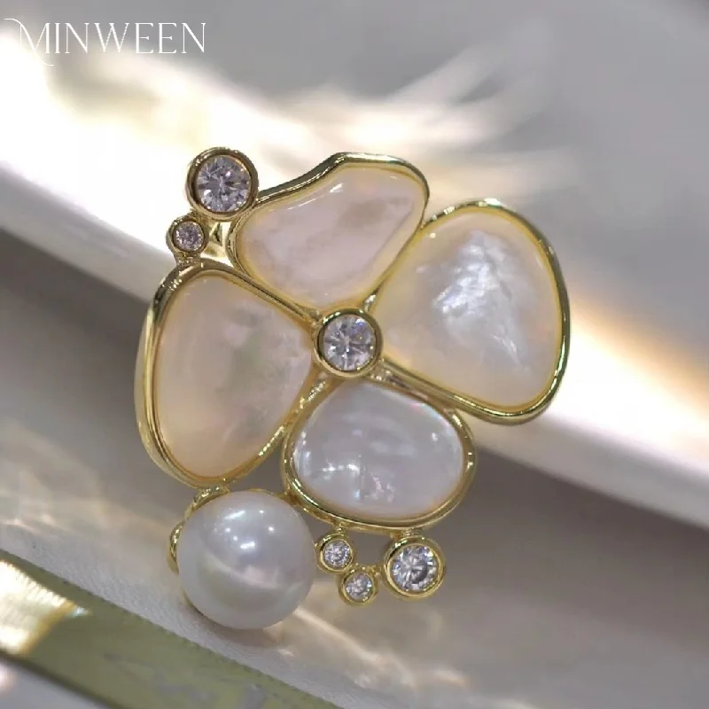 MINWEEN Elegant Natural Shell Brooches Pins For Women  Flower Zircon Pearl Pin Accessories Jewelry Gift Wholesale