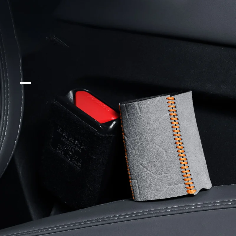 

For ZEEKR 001 007 009 7X X 2025 2024 2023 2022 Suede Car Front Back Row Seat Belt Plug Buckle Cover Sheath Protective Accessory