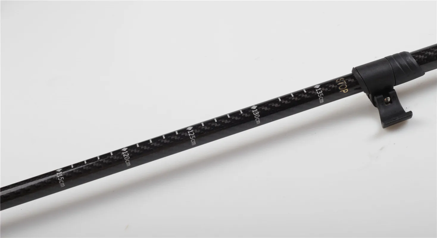 أقطاب رحلات قابلة للتعديل أقطاب قابلة للطي قابلة للطي للمشي عصا تلسكوبية من ألياف الكربون للرحلات والمشي لمسافات طويلة