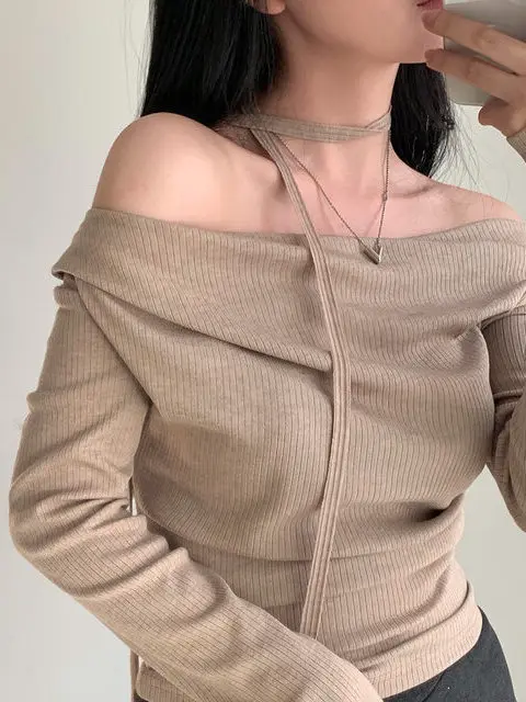 Chic Vintage Style Long Sleeve Shoulder Bared Women's T Shirt Slimming Fashionable Top Age Defying Elegant Personality Upperwear