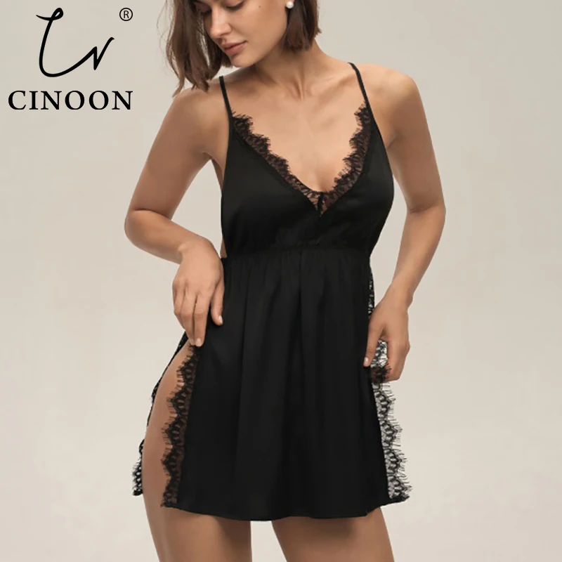 CINOON المرأة مثير الدانتيل تقليم الساتان ثوب النوم العميق الخامس الرقبة الجانب الشق فستان النوم السباغيتي حزام الملابس الداخلية لينة فستان النوم الأسود