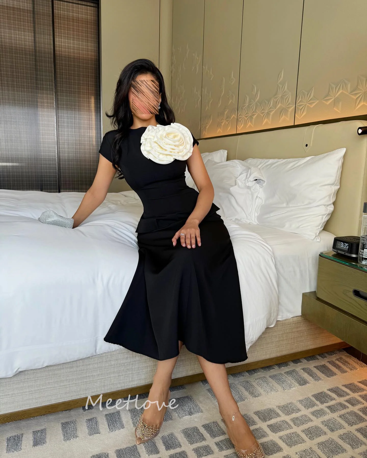 Meetlove Maßgeschneiderte Meerjungfrau-Abschlussballkleider, handgefertigte Blumen, knöchellang, Party-Abendkleider, Reißverschluss hinten, Saudi-Arabien Robe Des