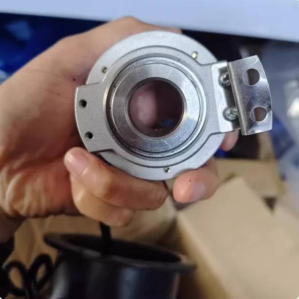 TS5205N452 Second hand encoder testing OK,