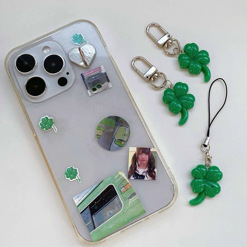 New Simple Four Leaf Clover Keychain Fashion Creative Exquisite Four-leaf Clover Lucky Keychain KeyRing Holiday Gift Accessories