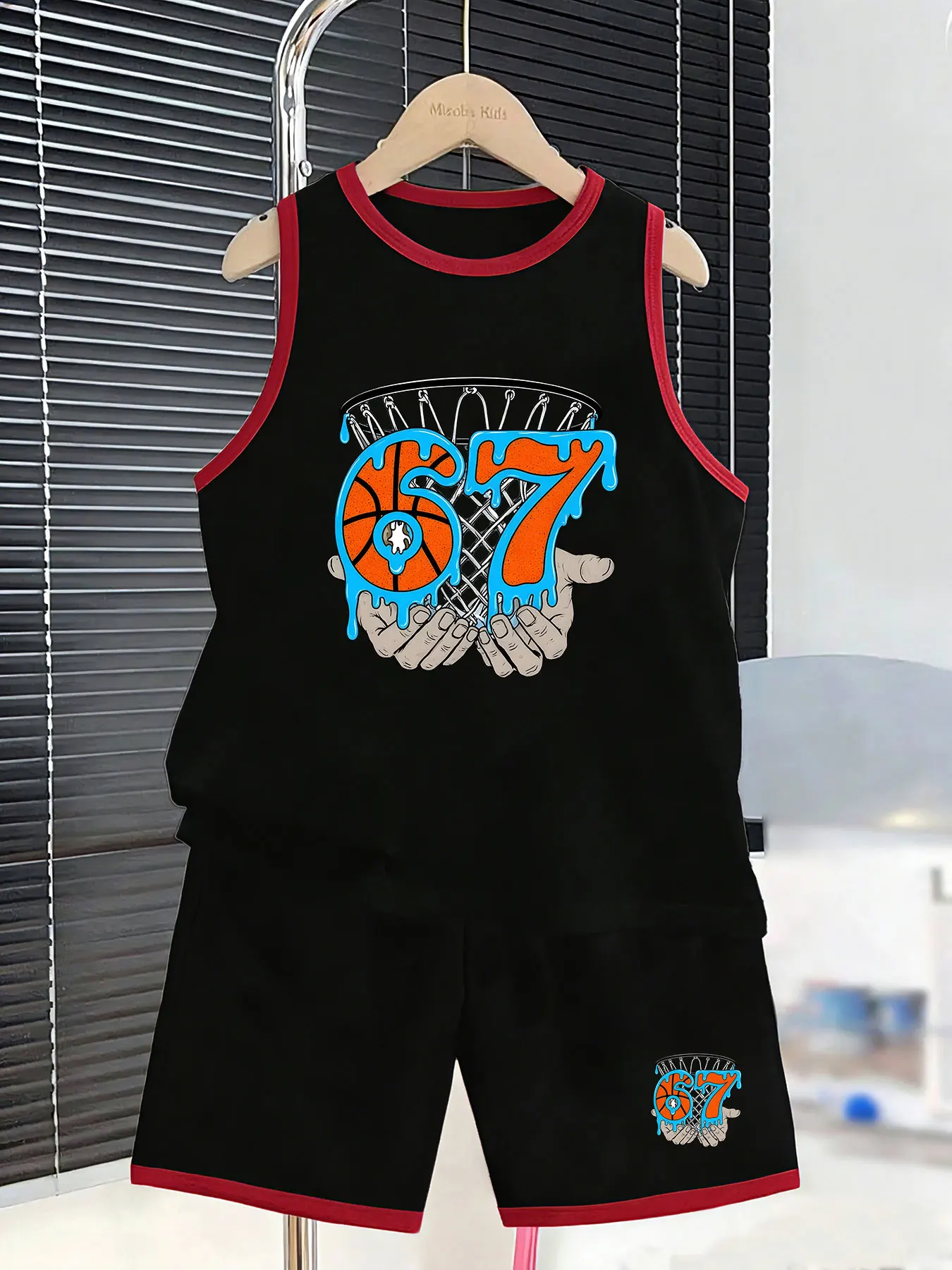 Boys' Basketball Number-Themed Tank Top and Shorts Set, Creating a Dynamic Sporty Look. Selected skin-friendly and breathable fa