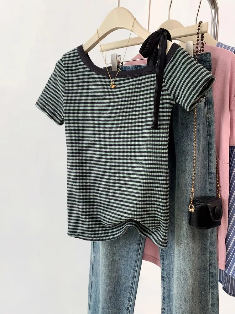 femmes-elegant-raye-epaules-denudees-tricot-t-shirt-style-coreen-manches-courtes-t-shirt-design-de-mode-sens-niche-t-shirts-hauts