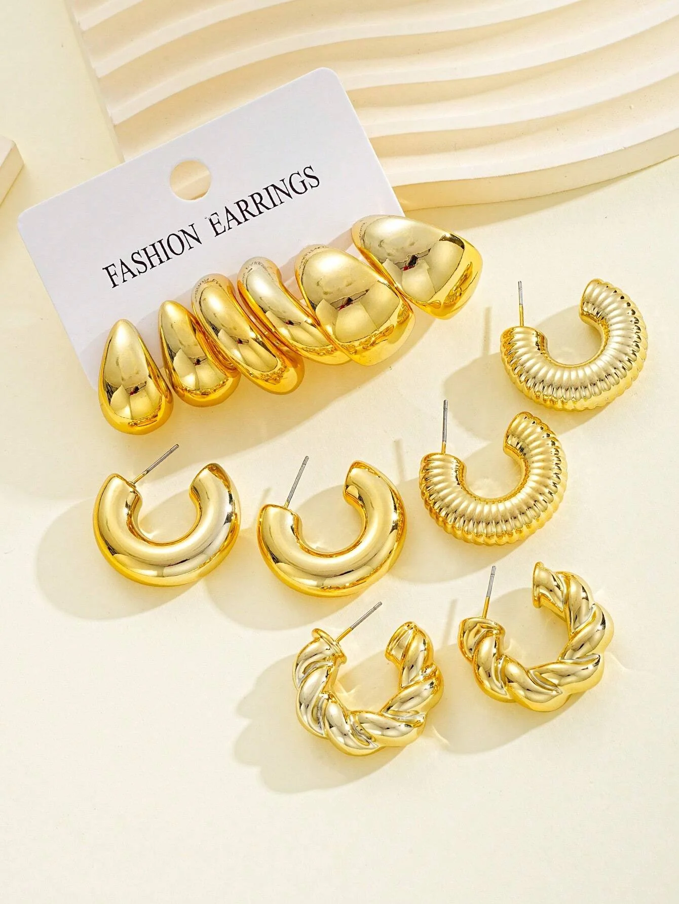 12 pz/set Classic Fashion Twist C Shape Tear Drop Design orecchini Color oro da donna per abiti da lavoro e da festa quotidiani 2024