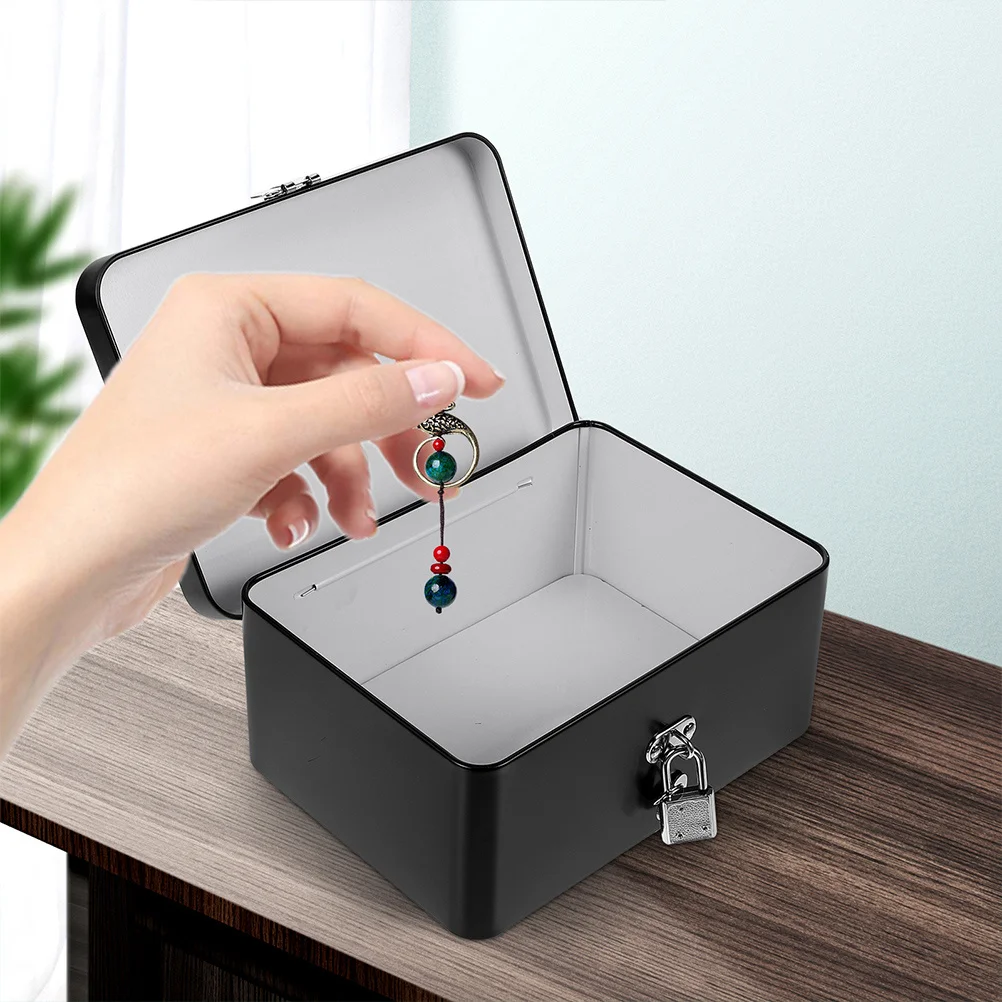 

Vintage Tinplate Storage Box Lockable Padlock Jewelry Case Decorative Home Office Use Tinplate Storage Box with Padlock