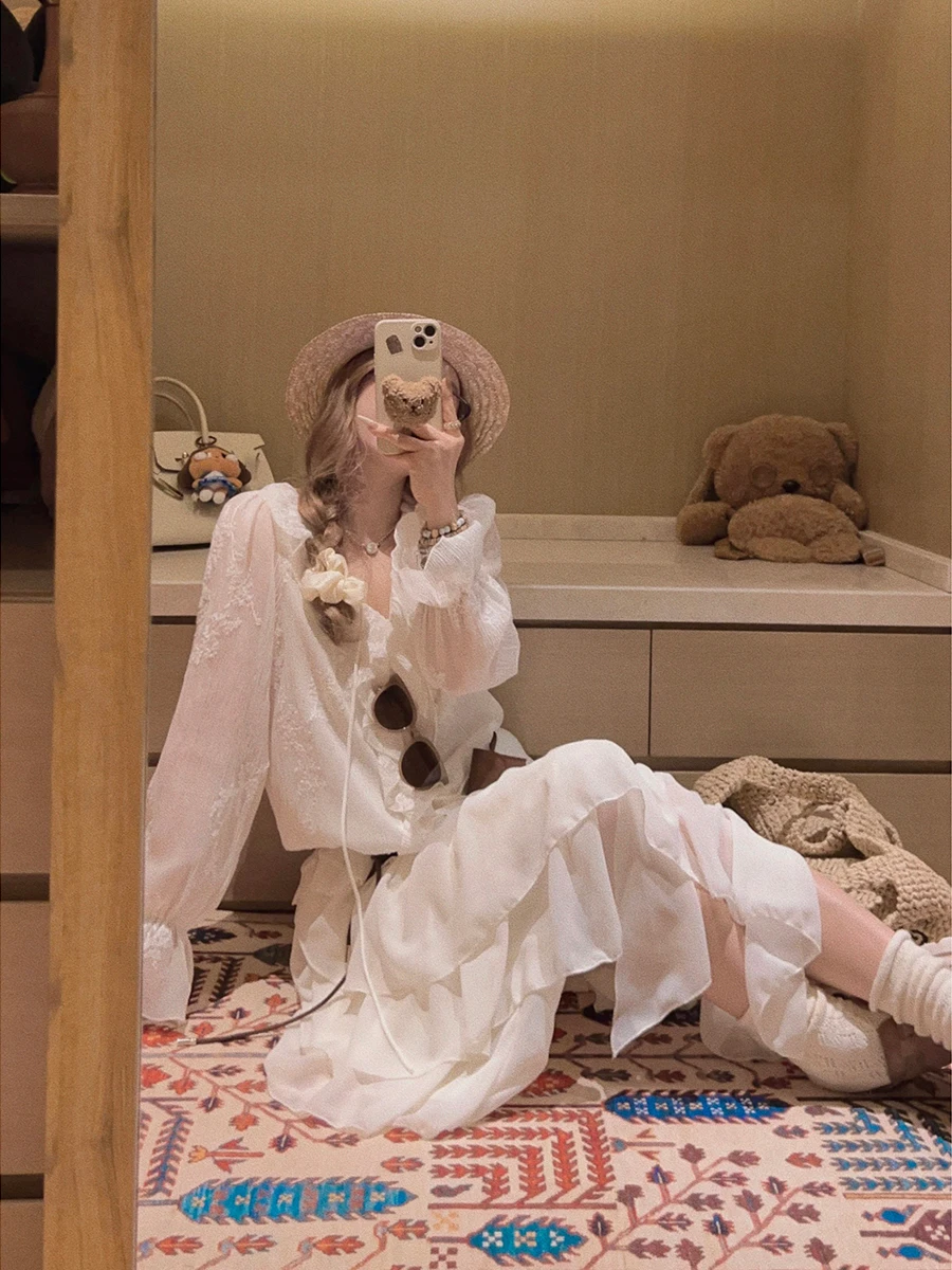 

Женская полупрозрачная вышитая блузка Yukiss в корейском стиле, весенняя, с текстурными складками, бежевого цвета