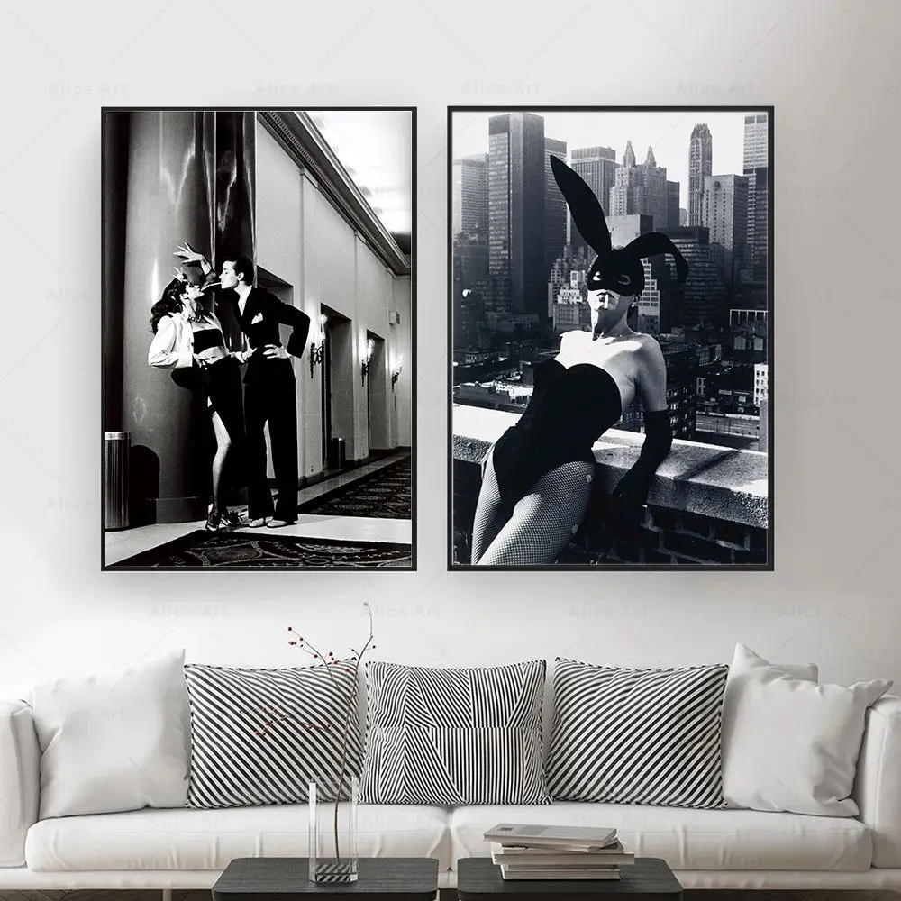 Helmut Newton Poster Fashion Black And White Prints Sexy Nuked Lady Canvas Painting Wall Art Pictures For Living Room Home Decor