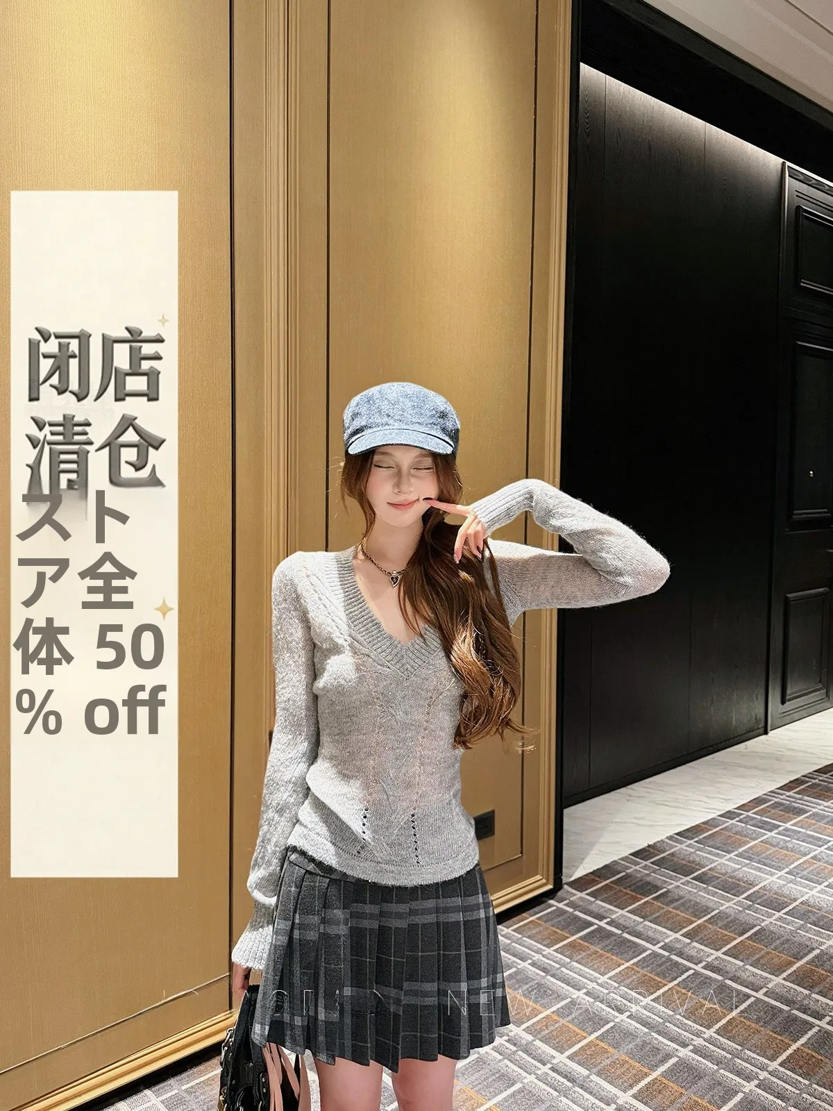 

Gray Hollow V-neck Knitted Sweater Women's Slimming Base Layer Fitted Girl's Style Pure Color Long Sleeve Regular Fit Knitwear