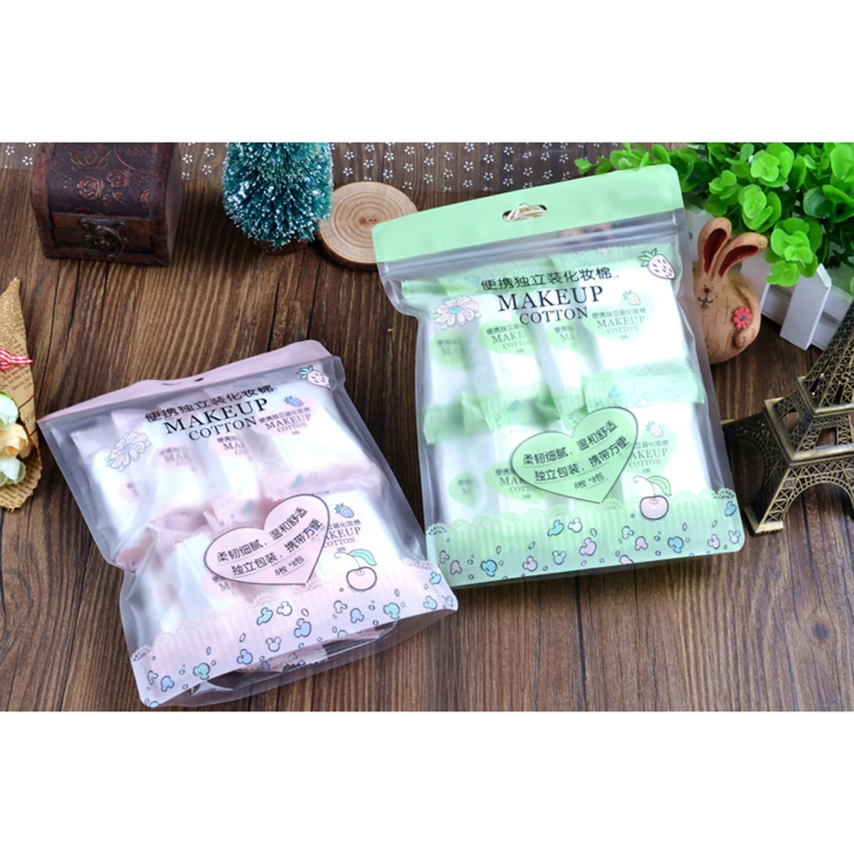 64 pcs Portable Makeup Cotton Pads Disposable Soft Facial Cleaning Squares For Travel Skincare Nail Art Remover Clean Face