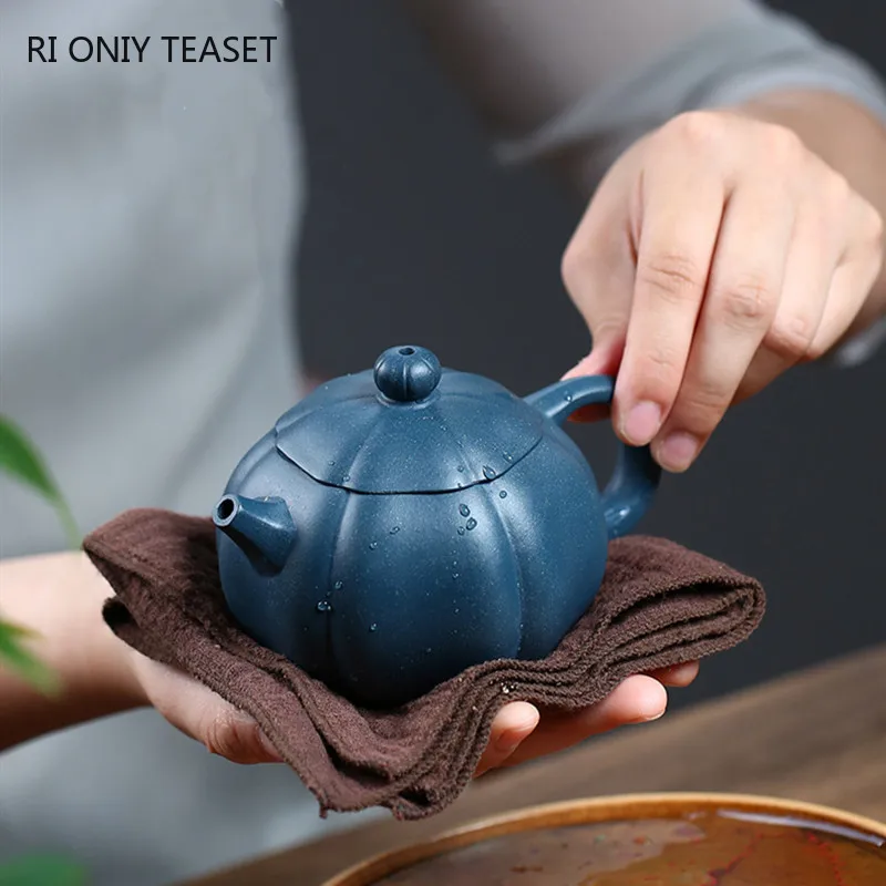 Imagem -03 - Chinês Yixing Argila Roxa Bules Grupo Famoso Handmade Xishi Chá Pote Mério Cru Chaleira Beleza Lama Zisha Chá 260ml