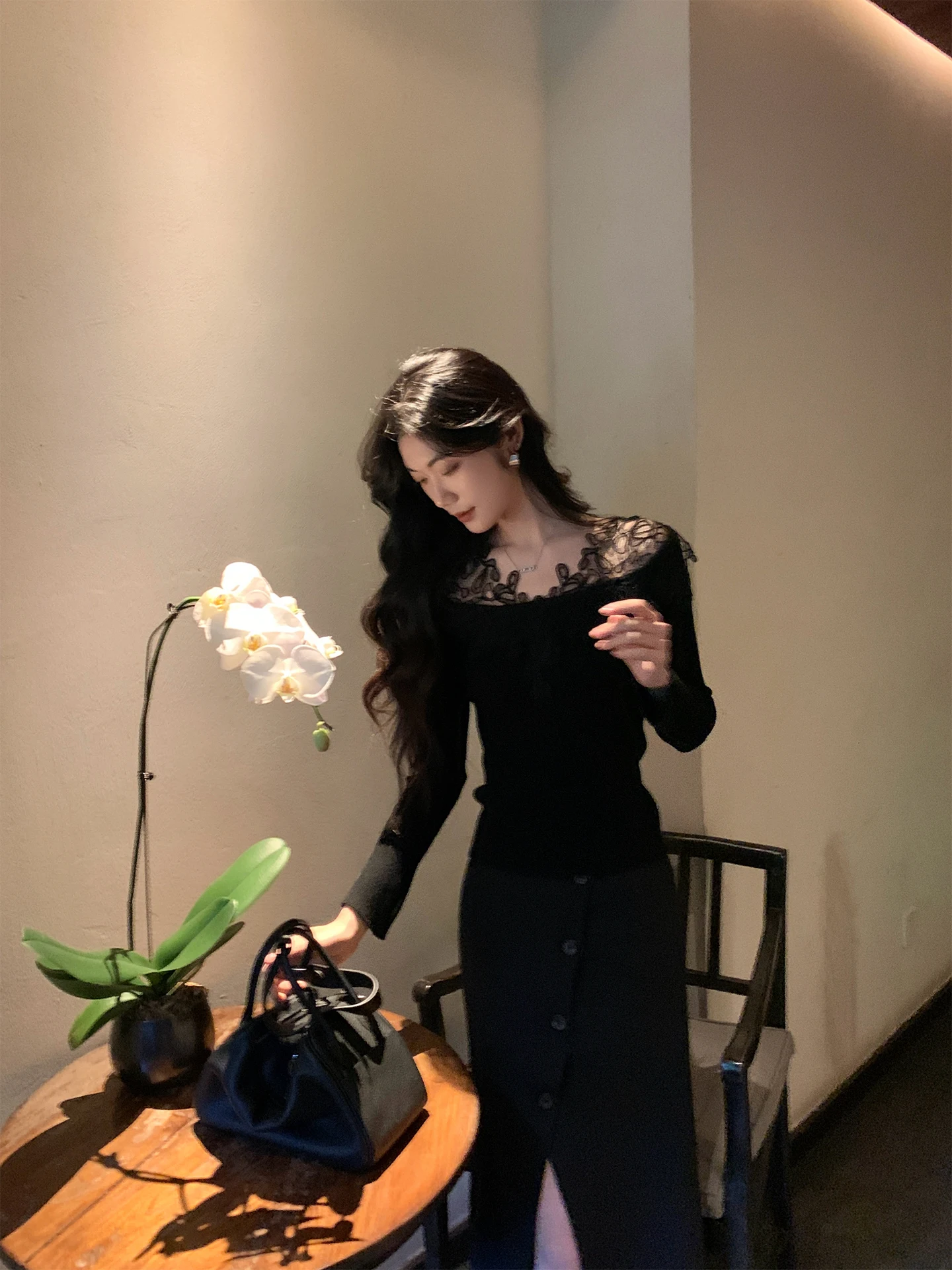 

Женский трикотажный топ Norain Bla с кружевом и длинным рукавом, весенний, приталенный, базовый, повседневный, из мягкой ткани, с V-образным вырезом