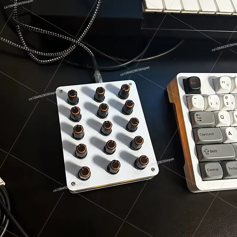 15 Knob Knobs Custom CC Information Volume USB-C Interface Music Host Software MIDI Controller