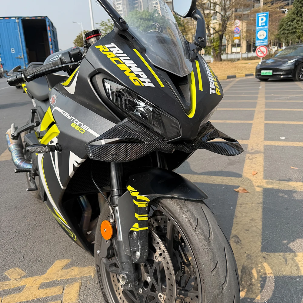 For Triumph Daytona 660 carbon fibre WINGS Front spoiler Lower spoiler lower lip Motorcycle Fixed Spoiler stabilizer2024-2025