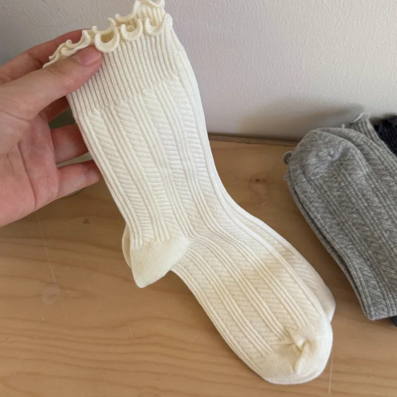 

SP&CITY Simple Solid Fungus Edge Mid Tube Socks Korean Fashion Breathable College Cotton Socks Vertical Ballet Style Pile Socks