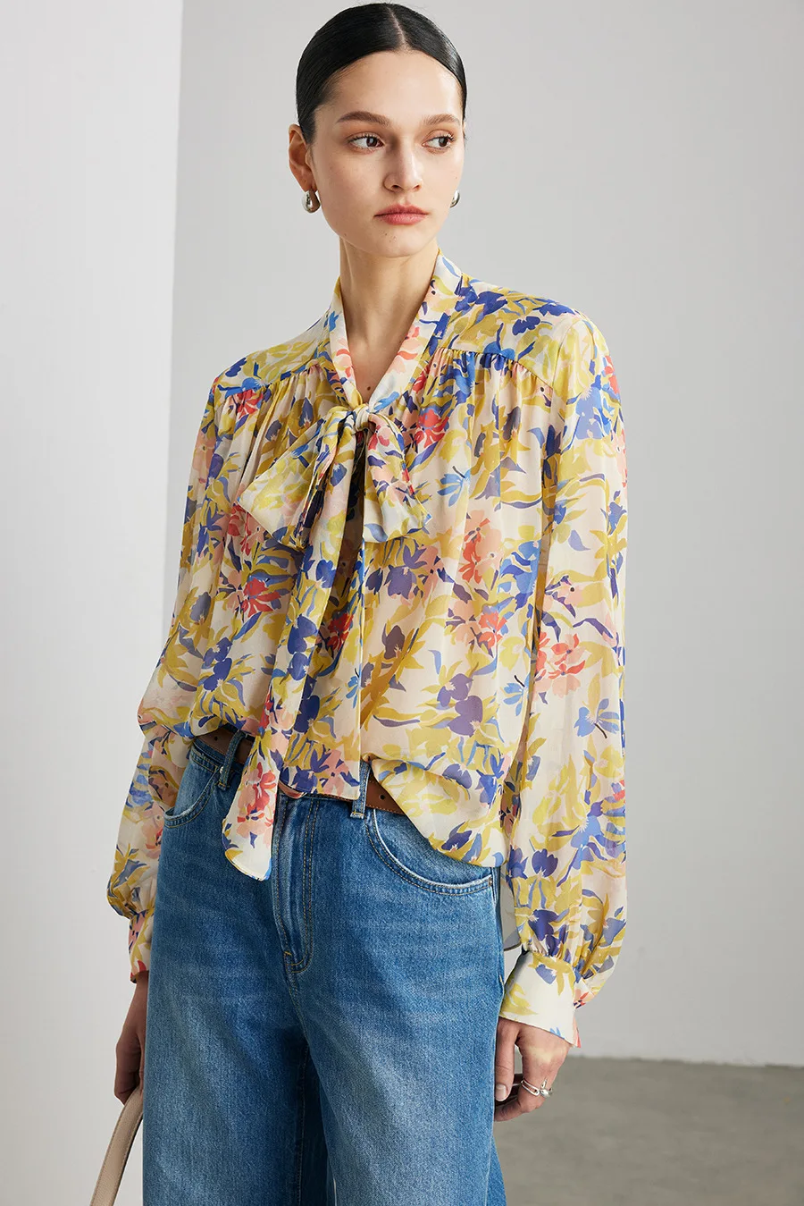 BirdTree-100%Real Silk Qiao Qi Elegant Shirt, Ribbon Collar Print, Women Fashion Casual Loose Sheer Blouse, 2025 Summer T64330CC