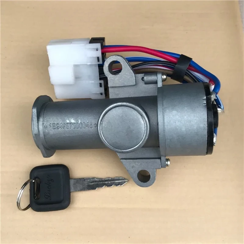 Isuzu Qingling FTR FVR FVZ fire truck ignition switch+door lock cylinder (one set)