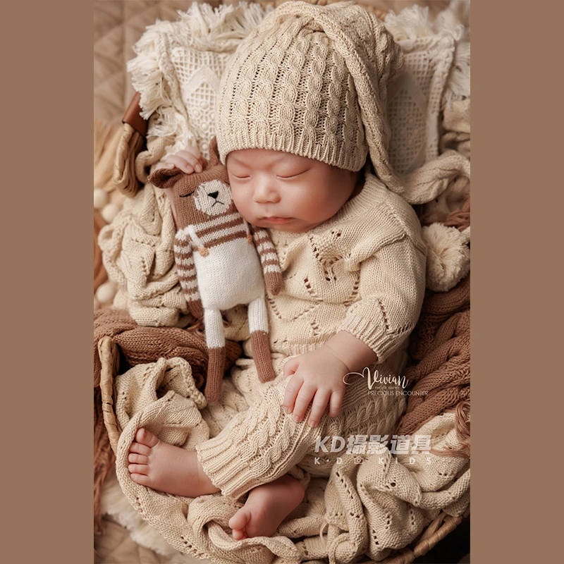Pakaian Fotografi Bayi Baru Lahir Tema Musim Dingin Hangat Pakaian Rajutan dengan Topi Yang Cocok Alat Peraga Fotografi Boneka Beruang Buatan Tangan Gaya Ins
