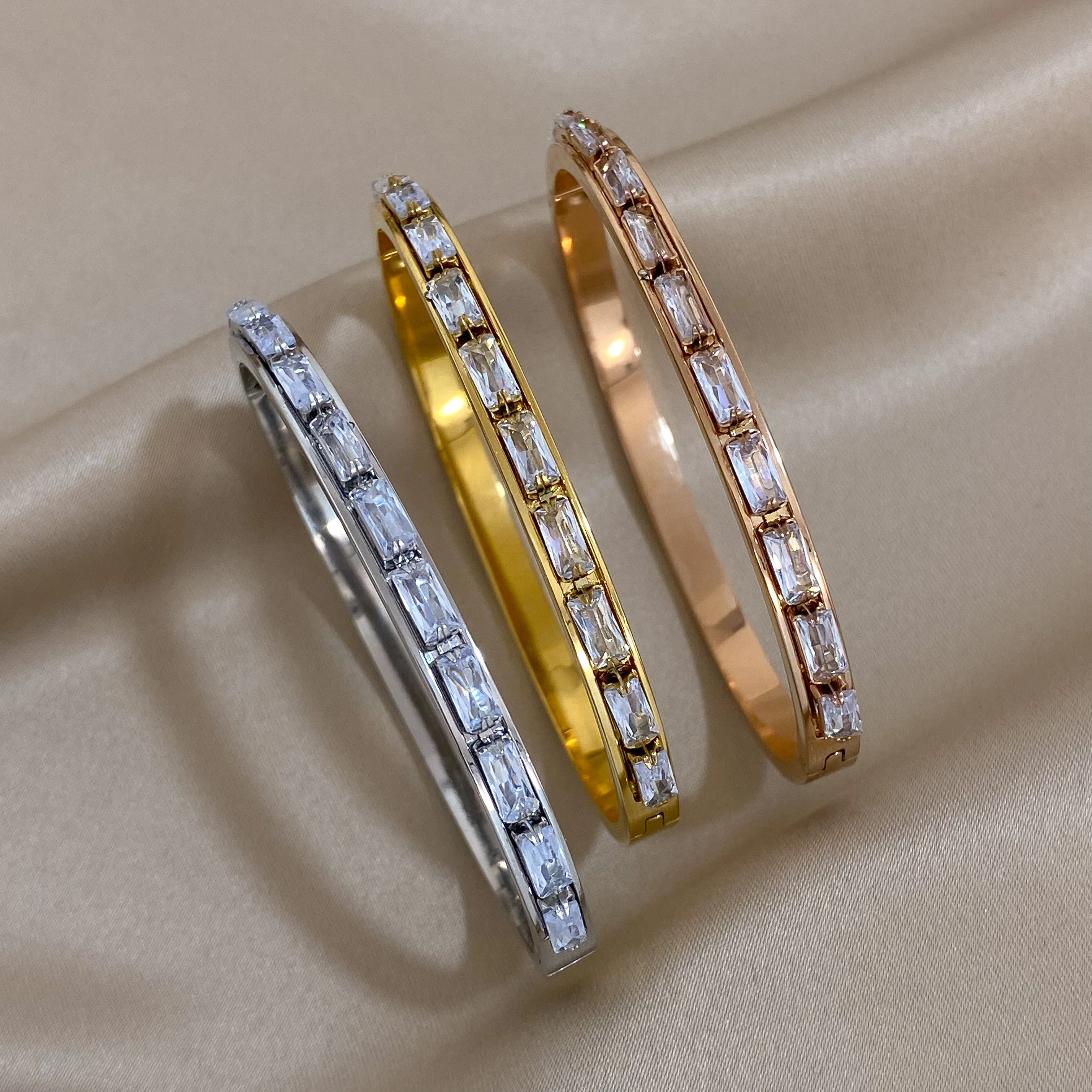 Image 7: Flashbuy Simple Chic multicolore strass Zircon acier inoxydable Bracelets pour femme nouveau charme étanche bijoux cadeau