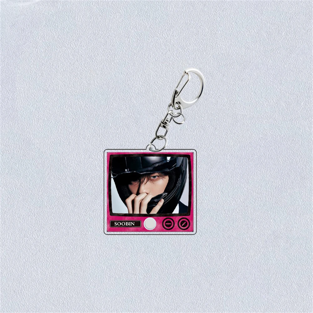 KPOP SOOBIN YEONJUN Fashion Keyring Pendant BEOMGYU TAEHYUN HUENINGKAI Acrylic Figure TV Photo Keychain Bag Accessories Fan Gift