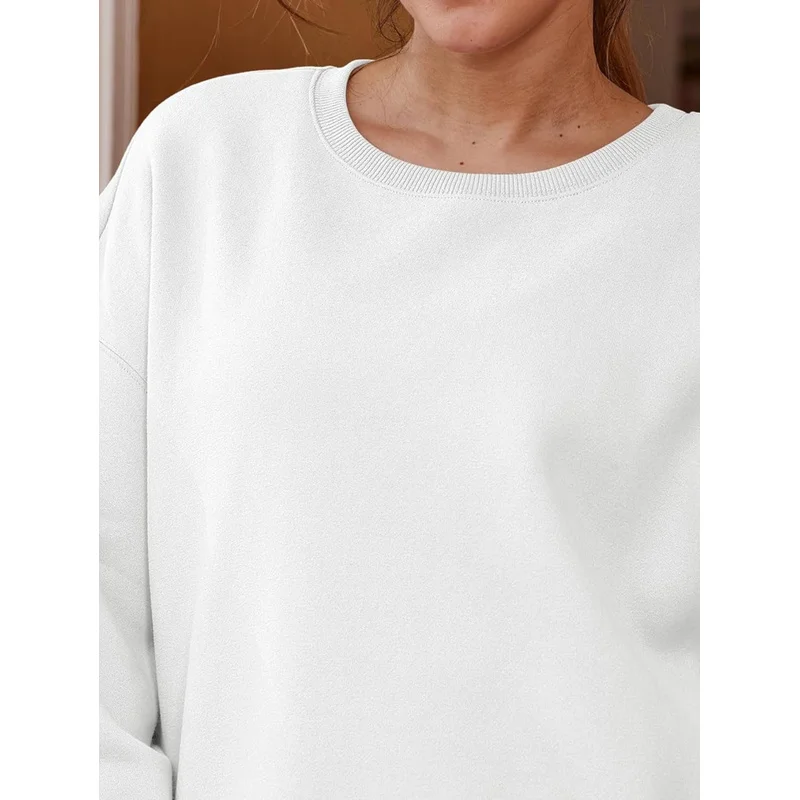Women's Round Neck Sweatshirt，Christmas tree print sweatshirt，Christmas holiday cultural elements，Casual Style