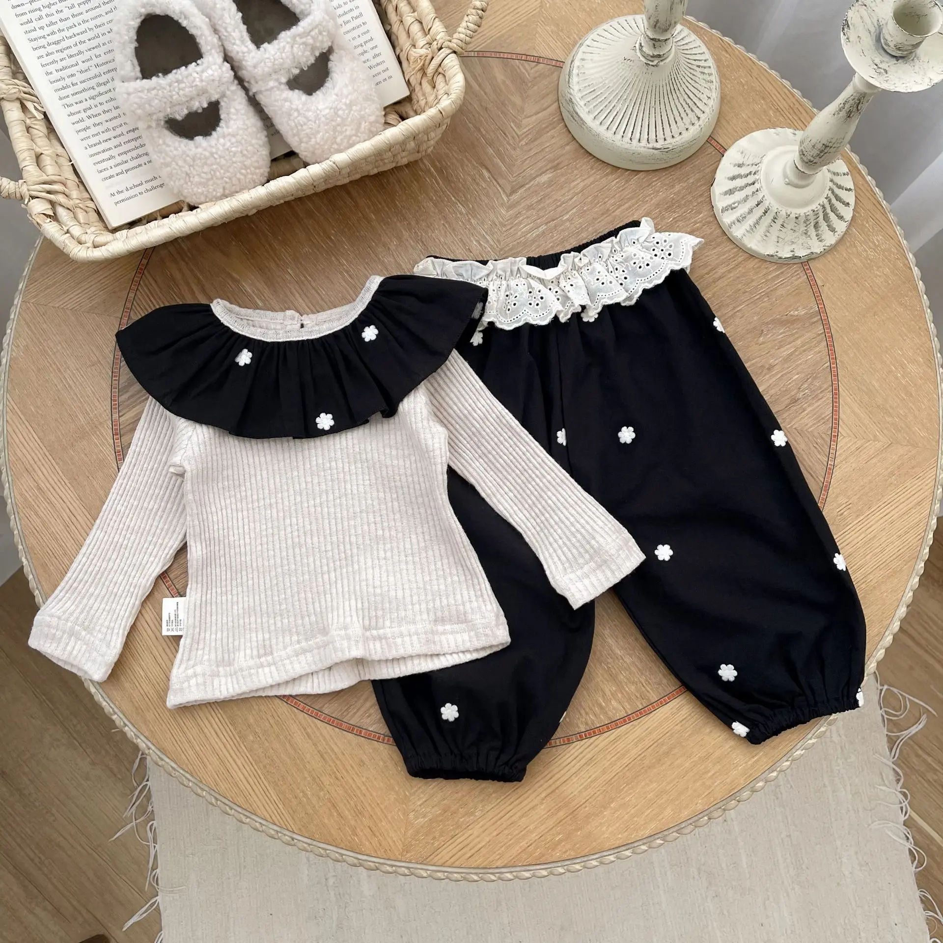 

Spring Autumn Newborn Girl 2PCS Clothes Set Embroidery Flower Lotus Leaf Collar Undershirt Lace Elastic Waist Jogger Pant Outfit