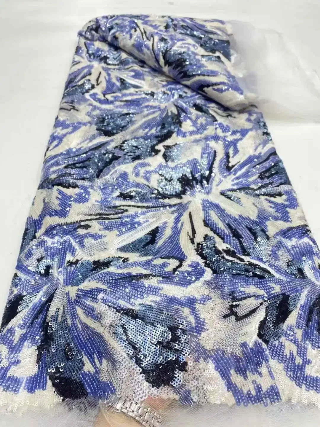 

5 Yards Luxury African Sequins Groom Lace Fabric 2025 High Quality French Nigerian Beaded Lace Fabric For Wedding Dress SZ760