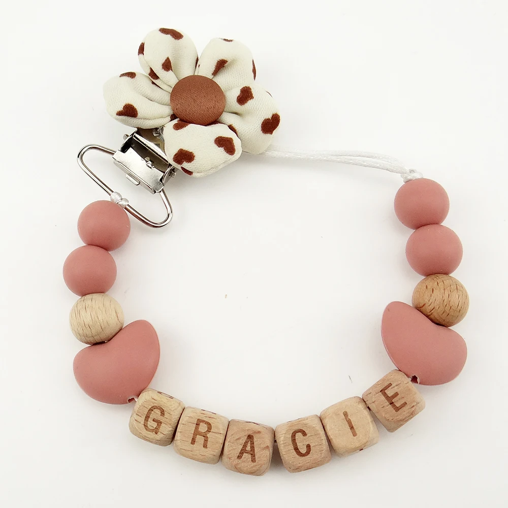 New Handmade Free Personalized Name Silicone Wood Pacifier Clips Safe Teething Chain Cute Flower Eco-friendly Dummy Clips Holder