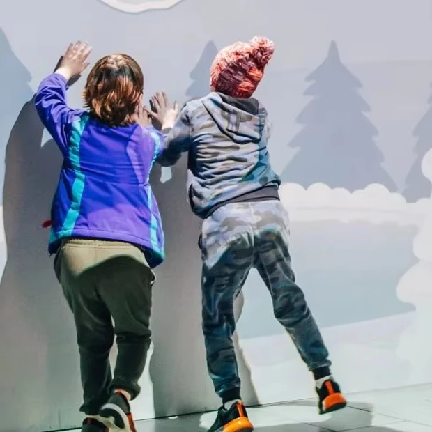 

Интерактивный проектор для многопользовательских игр, регулируемый, для детских игр, напольный/настенный, оборудование для презентаций, аксессуар