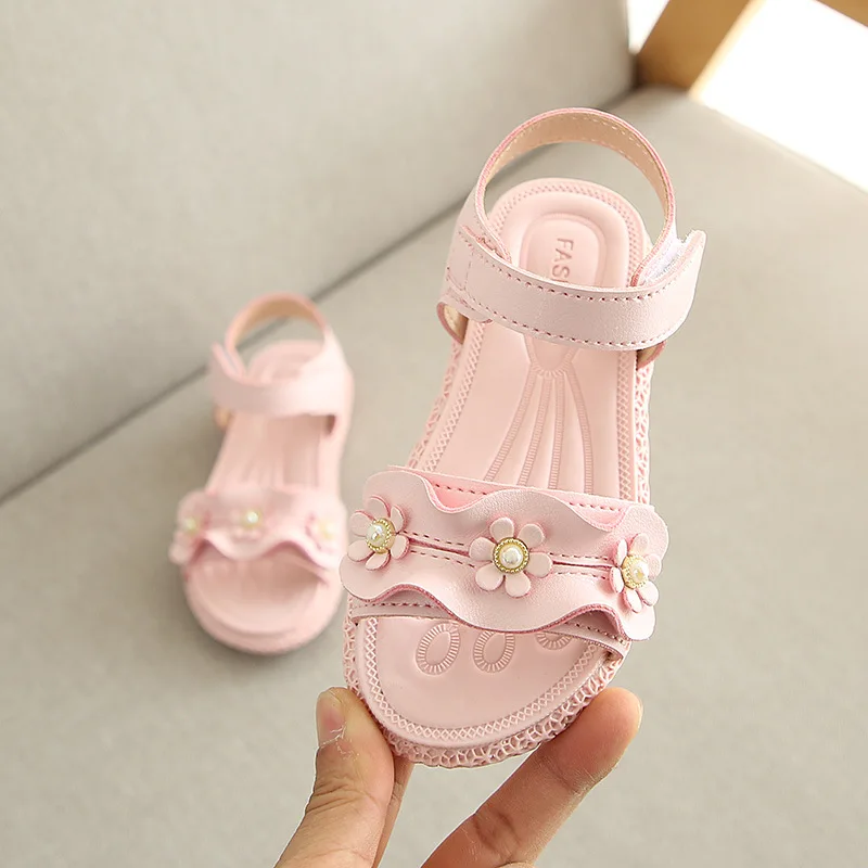 

2022 Summer New Girls Sandals Pearl Flowers Sweet Soft Children Beach Shoes Kids Sandals Princess Fashion Cute High Quality