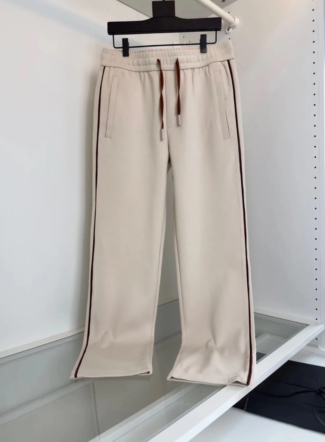 

Итальянские мужские повседневные брюки с вышитыми буквами и завязками в горизонтальную полоску, легкая роскошная модная спортивная одежда