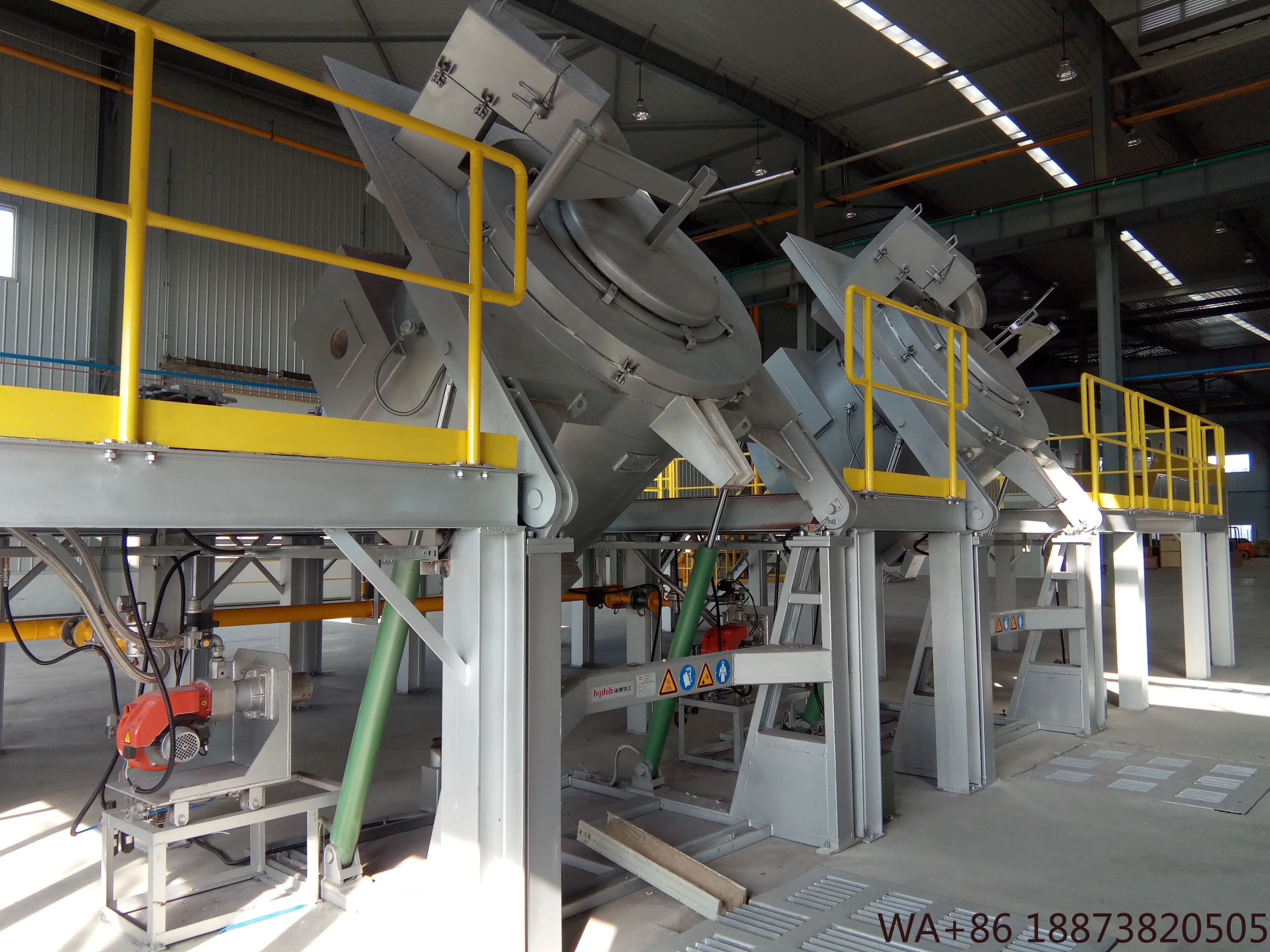 Concha de transferência de sucção a vácuo de transferência de alumínio fundido 5-14.5 T Dispositivo de inclinação hidráulica para