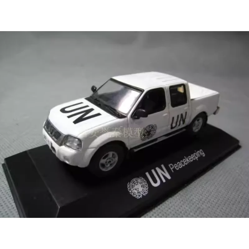

Литая под давлением J-КОЛЛЕКЦИЯ, масштаб 1/43 Nissan Pickup UN, модель автомобиля из сплава, Коллекционная игрушка, подарок, сувенирный дисплей