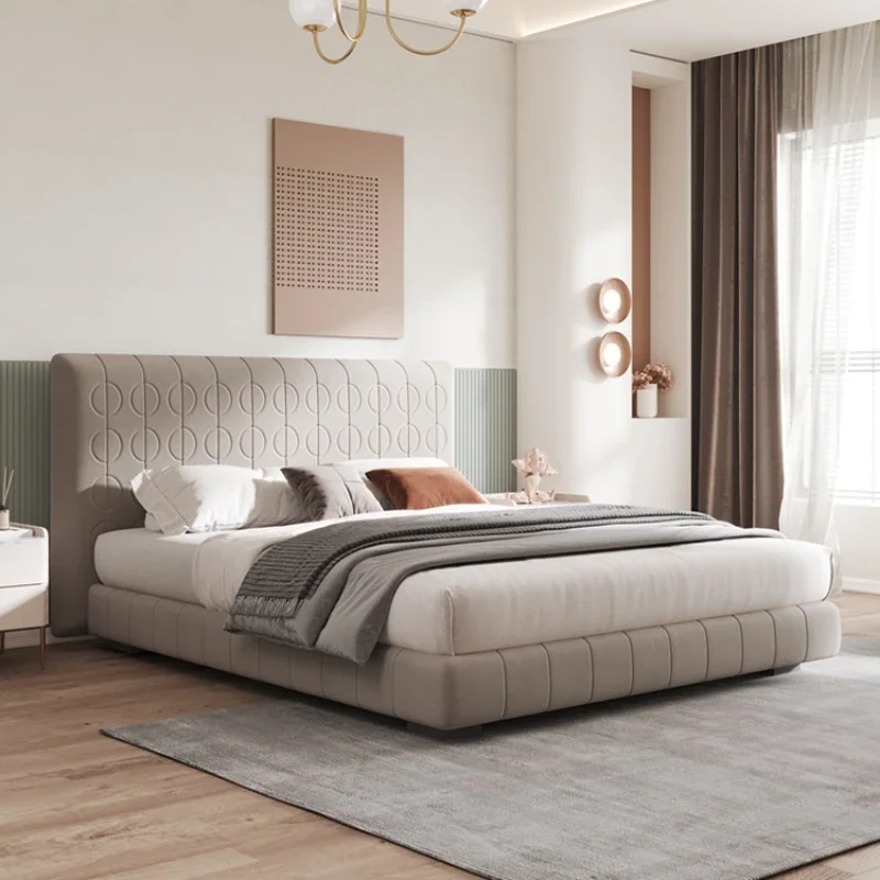 

Leather bed, modern light luxury style, master bedroom, large bed, one meter eight double bed, high-end atmosphere, leather