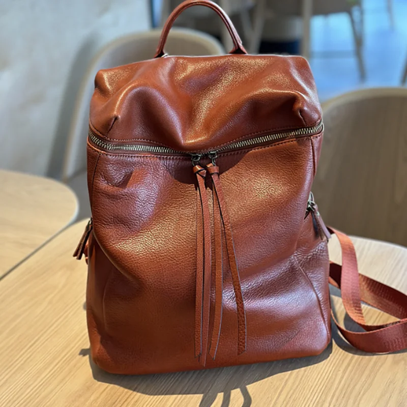 New vegetable tanned leather backpack Women's retro leather female baotou layer cowhide backpack travel large capacity backpack