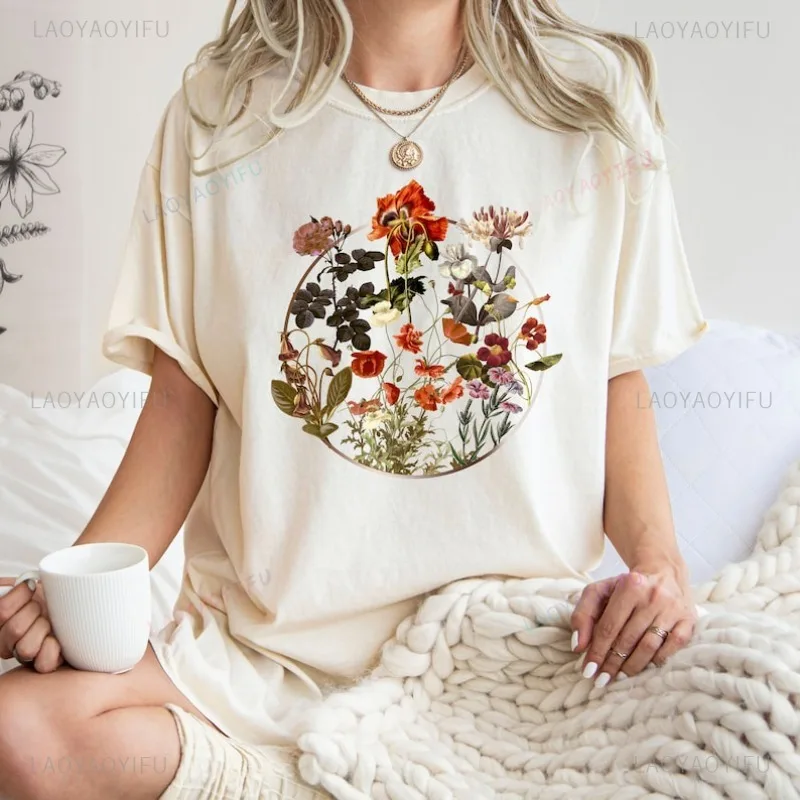 Vintage Flower Shirt Retro Floral Tee Botanical T-Shirt Classic Hot Sale New Floral Pattern Graphic Shirt Christmas Tees