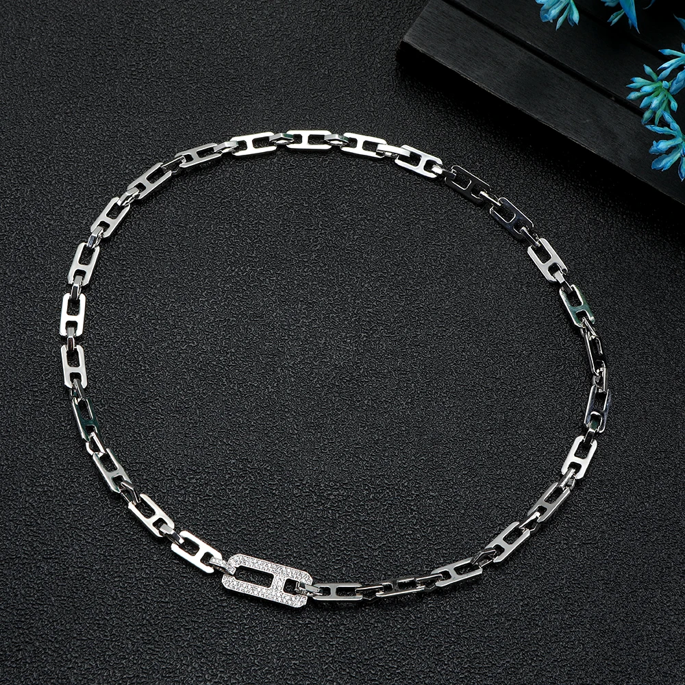 

Luxury and minimalist geometric inlay cubic zirconia women's necklace Dubai jewelry banquet party N0583