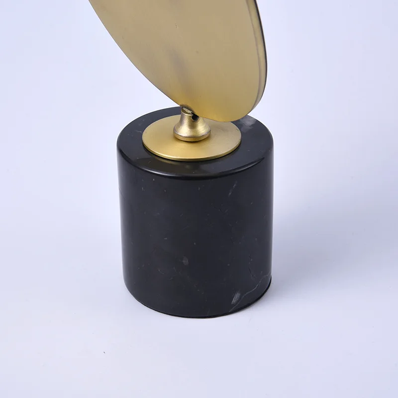 Metal Handicraft Mirror Table Tennis Sculpture Table Tennis Racket Statue Decorative Figurines Home Decoration Accessories