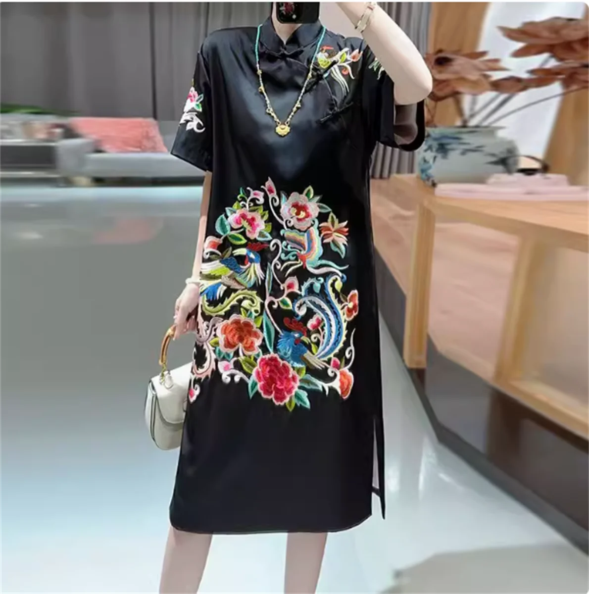 Vestido feminino avançado estilo chinês bordado com vinagre preto, saia Qipao melhorada para mulheres, temperamento