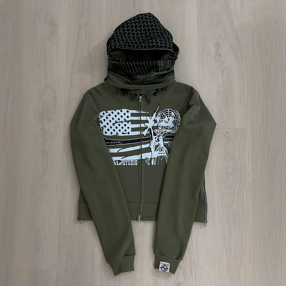 Autumn and winter new style checkered hat with patchwork design, featuring flag print, loose and comfortable hooded sweater